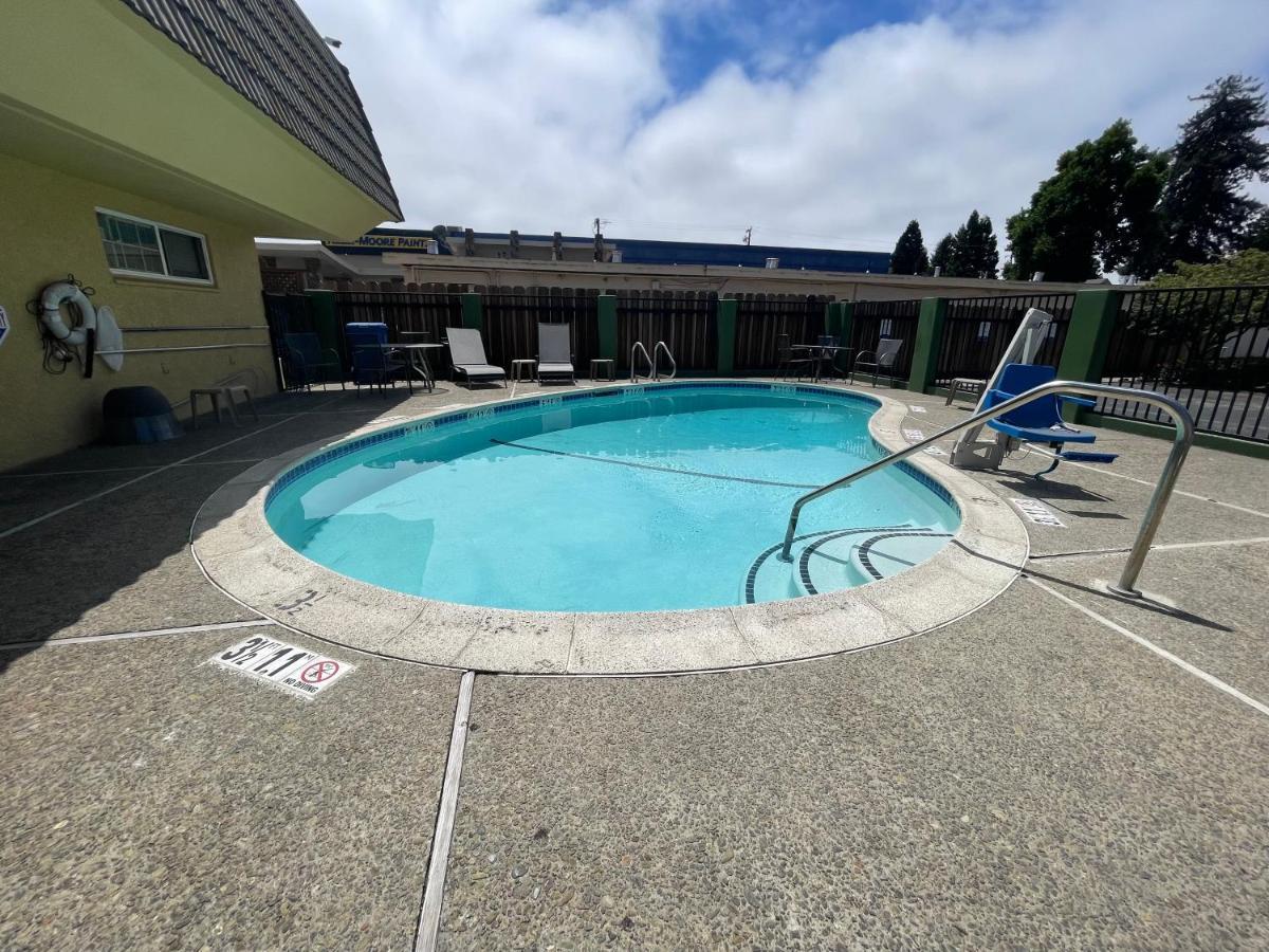 HOTEL QUALITY INN SANTA CRUZ CA 2 United States from 56